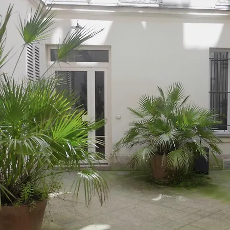 Apartment Au Coeur De 6eme Paris